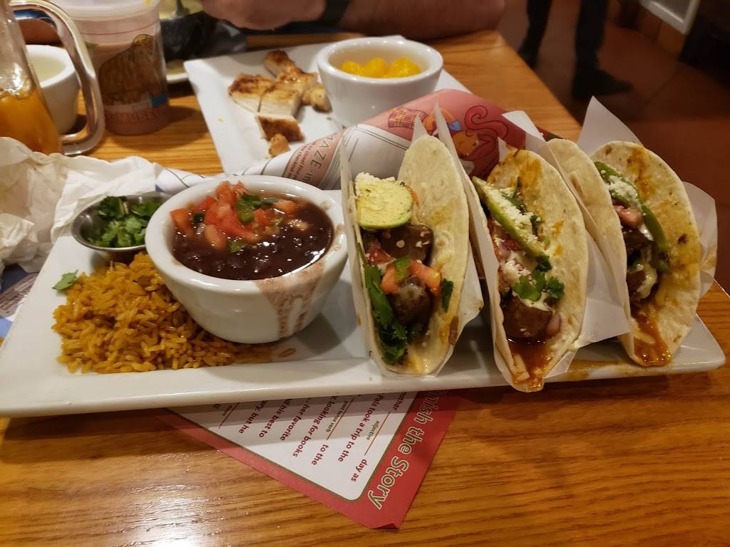 Chilis Grill & Bar | meal takeaway | 6311 N Illinois St, Fairview Heights, IL 62208, USA | 6183989805 OR +1 618-398-9805