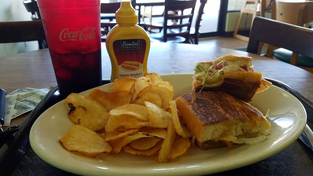 Crocketts Family Cafeteria & Catering | cafe | 1850 N Columbia St, Milledgeville, GA 31061, USA | 4788040009 OR +1 478-804-0009