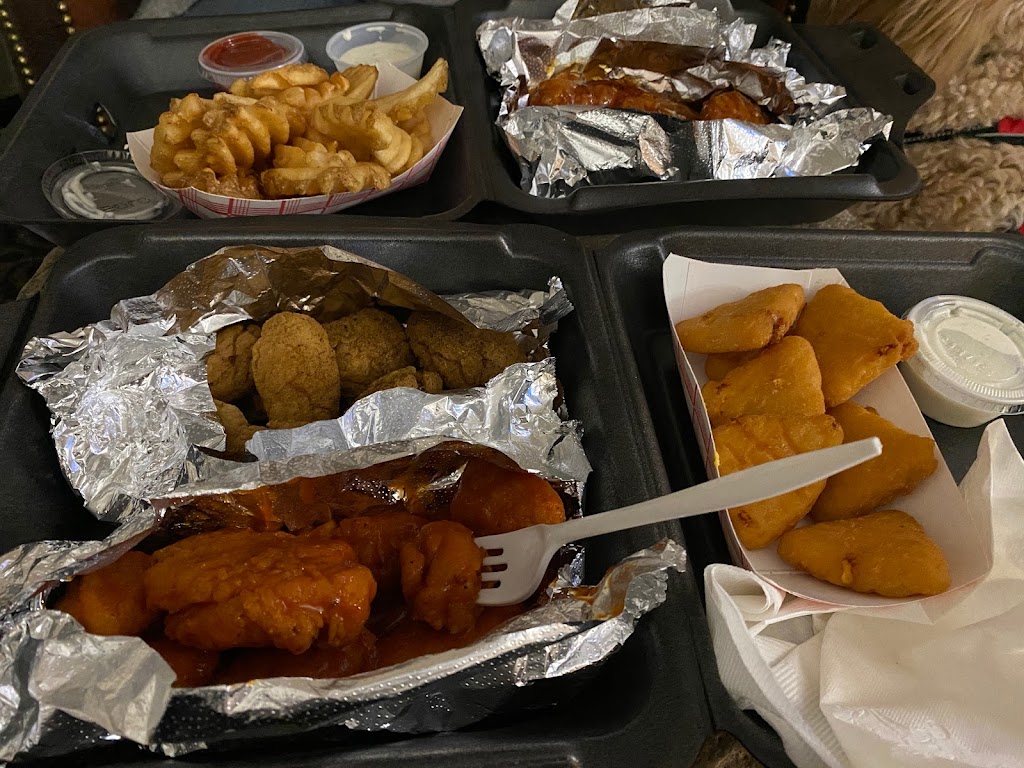 Wing Bros Alpine | restaurant | 300 S Cockrell St, Alpine, TX 79830, USA | 4322942271 OR +1 432-294-2271