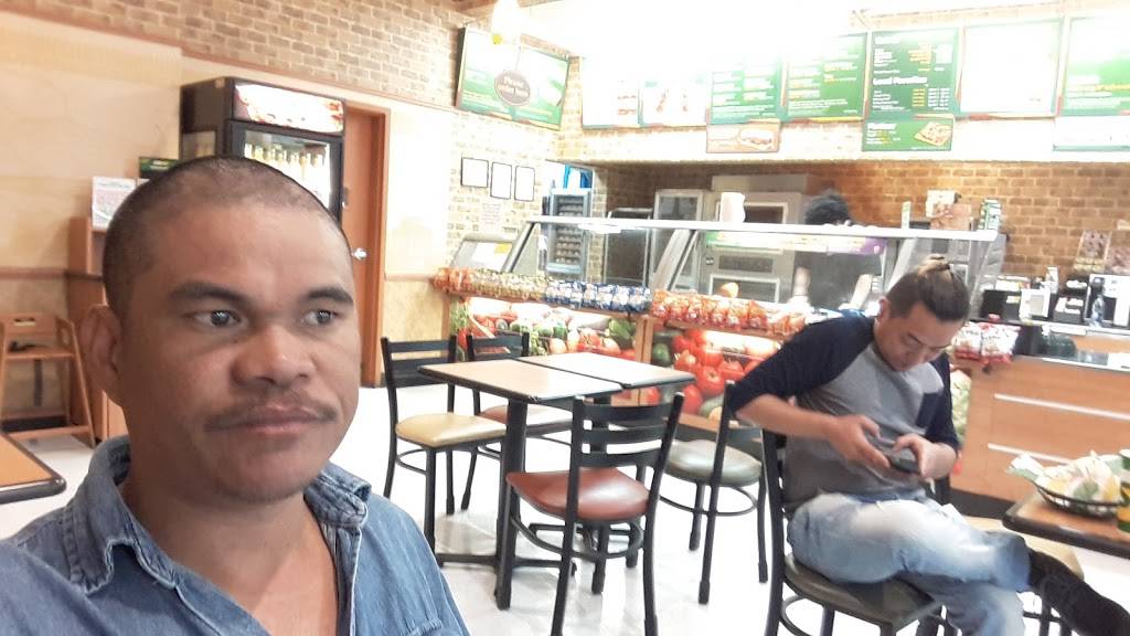 Subway | restaurant | 671 Southpark Blvd, Colonial Heights, VA 23834, USA | 8045040045 OR +1 804-504-0045