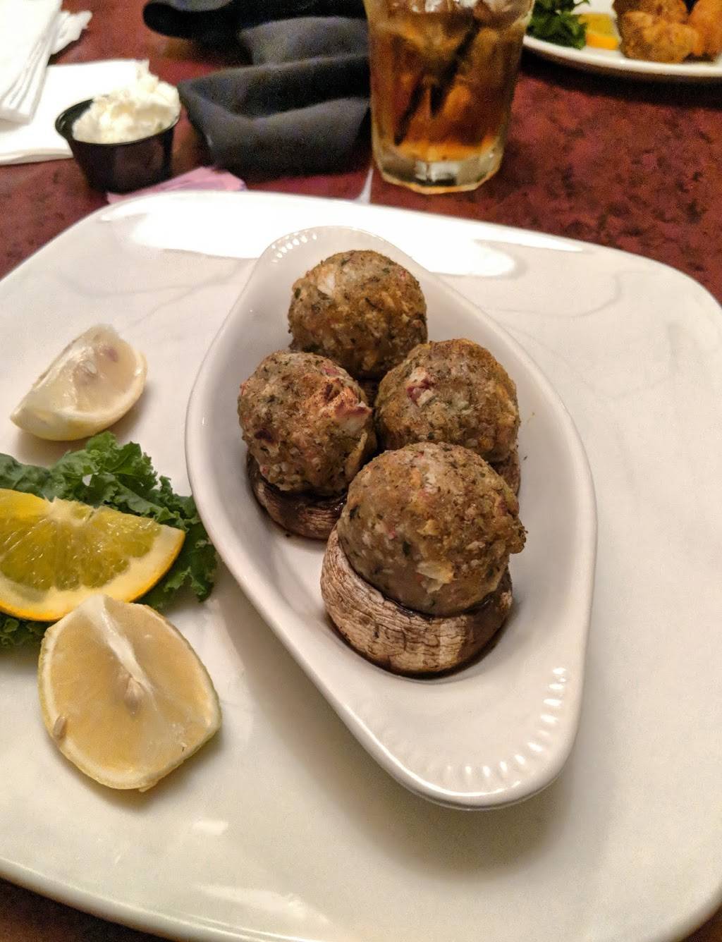 Vegas Steakhouse & Lounge | restaurant | 3152 N Main St, Crossville, TN 38555, USA | 9314562850 OR +1 931-456-2850