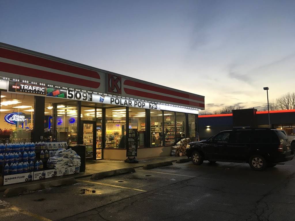 Circle K | cafe | 705 W Baltimore St, Wilmington, IL 60481, USA | 8154762000 OR +1 815-476-2000
