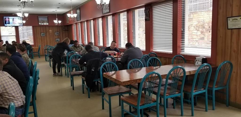 Four Winds | restaurant | 464 GA-26, Cusseta, GA 31805, USA | 7069893401 OR +1 706-989-3401