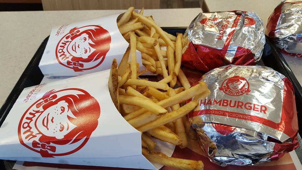 Wendys | restaurant | 865 S Randall Rd, Elgin, IL 60123, USA | 8477174332 OR +1 847-717-4332