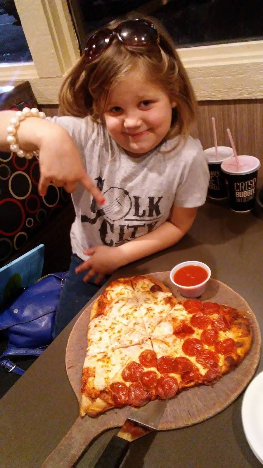 Pizza Hut 405 A Peacock St, Ahoskie, NC 27910, USA