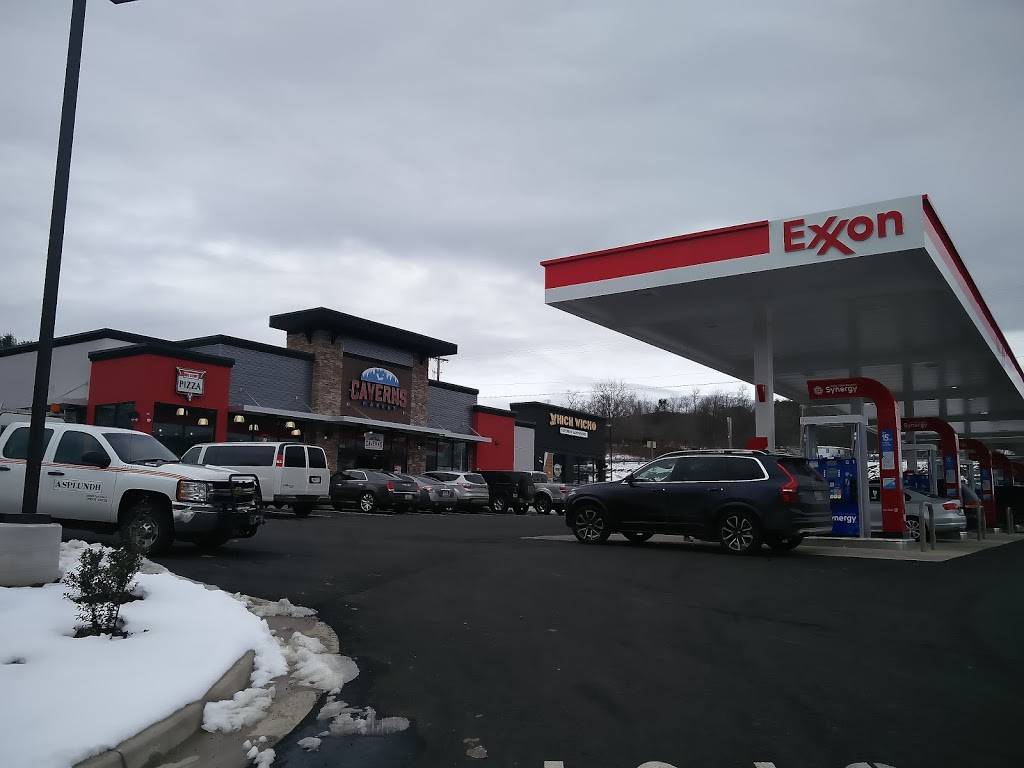 Caverns Market Exxon / Which Wich | restaurant | 5721 Fallbrooke Dr, Salem, VA 24153, USA | 5404043318 OR +1 540-404-3318
