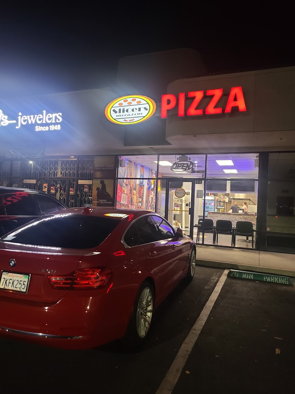 Slicers Pizza | meal takeaway | 2660 Oswell St Suite 107, Bakersfield, CA 93306, USA | 6618253500 OR +1 661-825-3500
