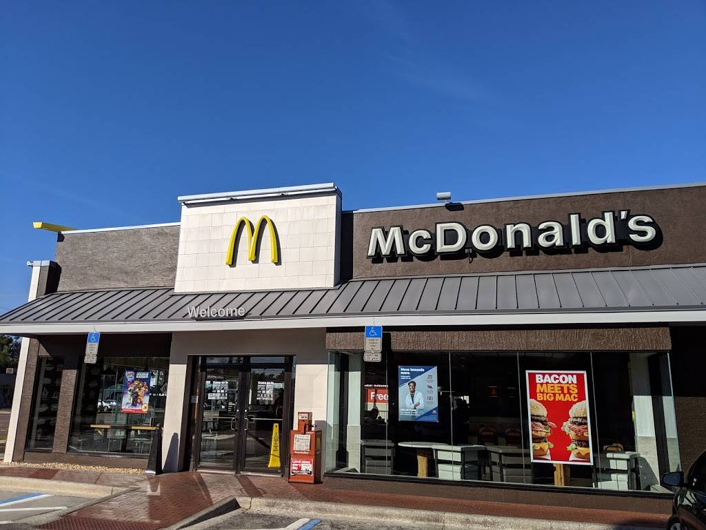 McDonald's - Cafe | 4443 W Kennedy Blvd, Tampa, FL 33607, USA