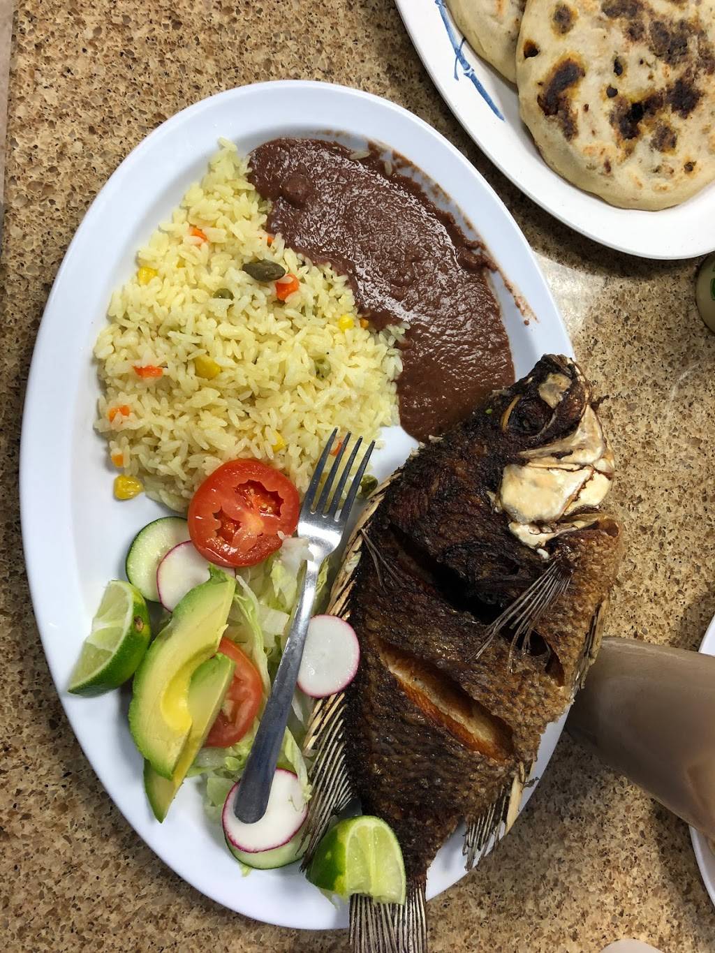 Pupuseria Reina La Bendición | restaurant | 3003 Nolensville Pike, Nashville, TN 37211, USA | 6152438425 OR +1 615-243-8425