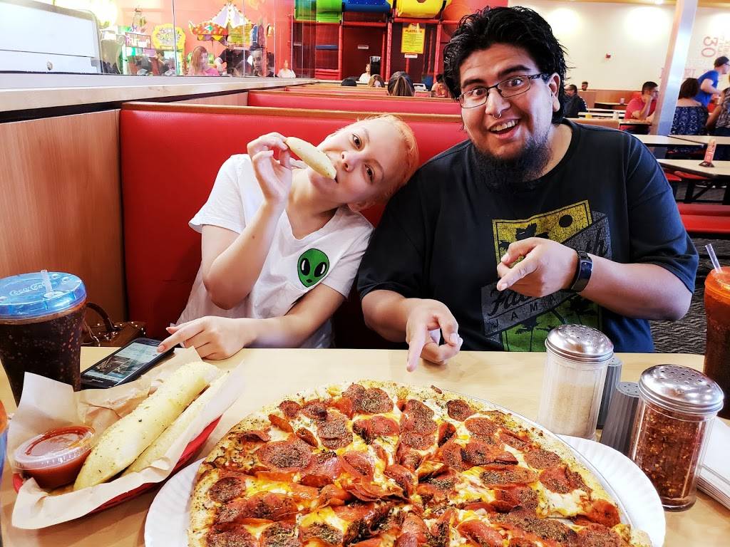 Peter Piper Pizza | meal takeaway | 11791 Gateway Blvd W, El Paso, TX 79936, USA | 9155949252 OR +1 915-594-9252