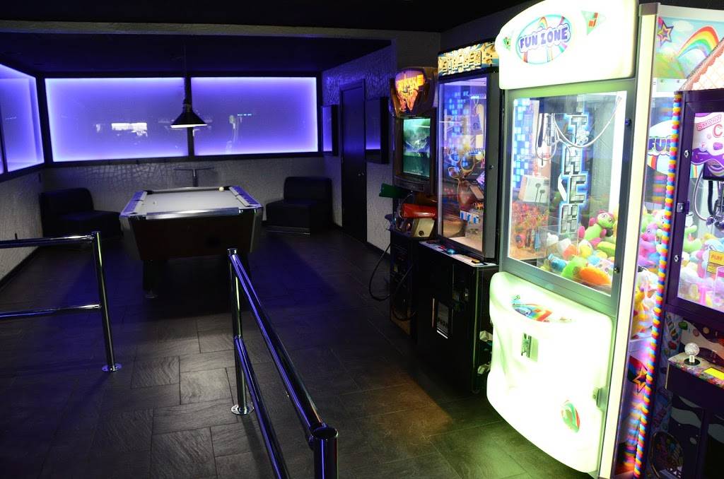Flashback Live | restaurant | 4201 N Wells St, Fort Wayne, IN 46808, USA | 2604225292 OR +1 260-422-5292