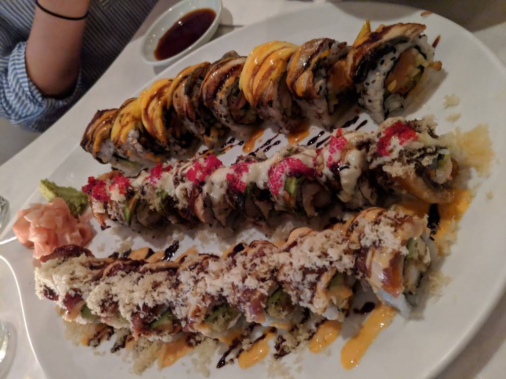 Friends Sushi | restaurant | 710 N Rush St, Chicago, IL 60611, USA | 3127878998 OR +1 312-787-8998