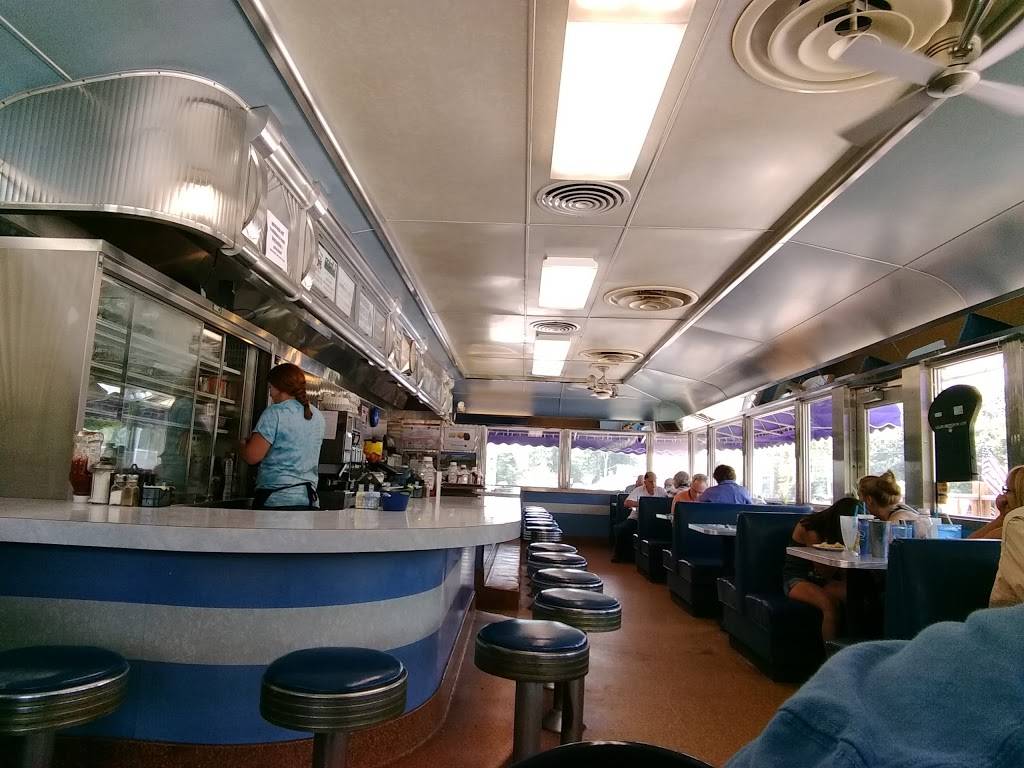 Miss Wakefield Diner & Gracies Country Store | restaurant | 7 Windy Hollow Rd, Sanbornville, NH 03872, USA | 6035226800 OR +1 603-522-6800