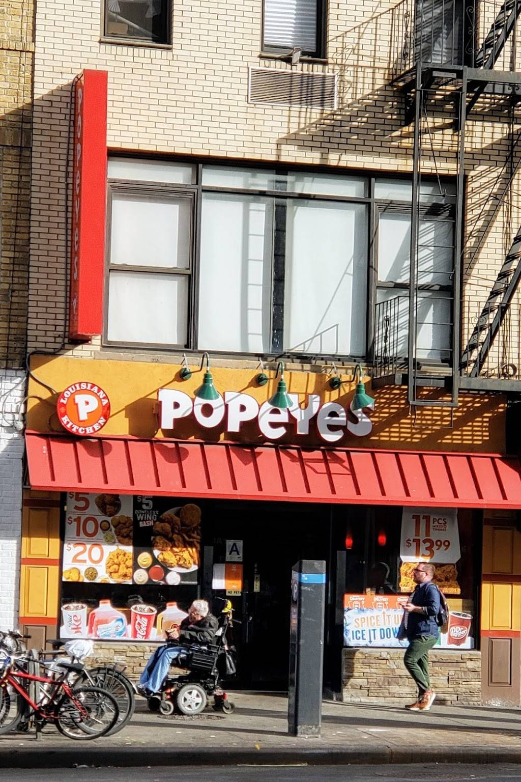 Popeyes Louisiana Kitchen | restaurant | 252 8th Ave, New York, NY 10011, USA | 9173882023 OR +1 917-388-2023