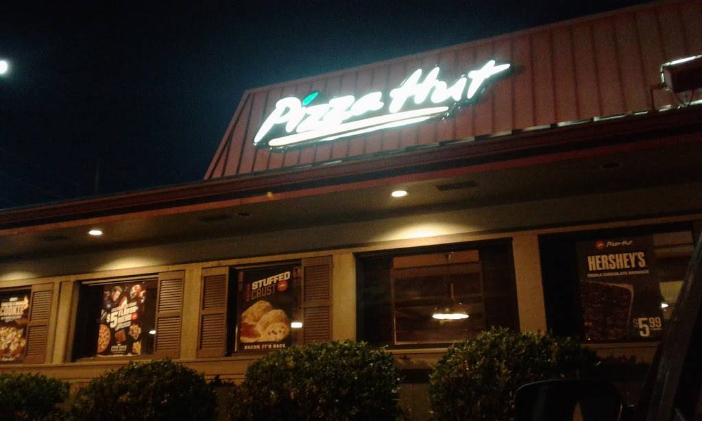 Pizza Hut | restaurant | 4711 Ramsey St, Fayetteville, NC 28311, USA | 9108220580 OR +1 910-822-0580