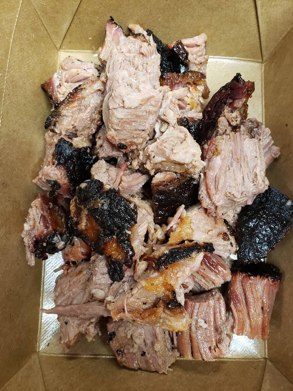 PRIMOS BBQ - Restaurant | 2420 Sunnyside Dr, Cadillac, MI 49601, USA
