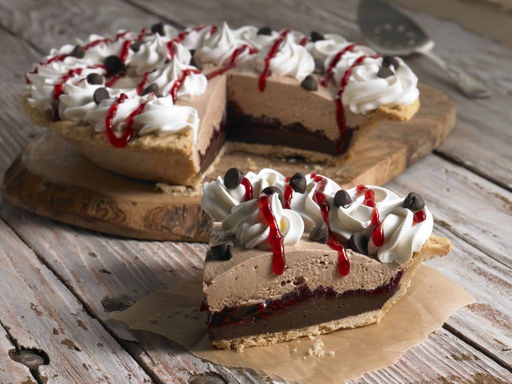 Carrows Restaurants | restaurant | 2401 E Harbor Blvd, Ventura, CA 93001, USA | 8056423780 OR +1 805-642-3780