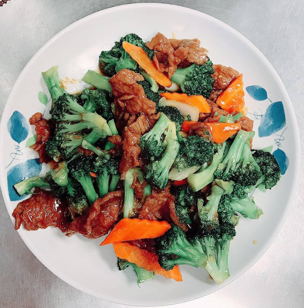LUCKY CHINA Chinese food 180 S Stephanie St 150, Henderson, NV 89012