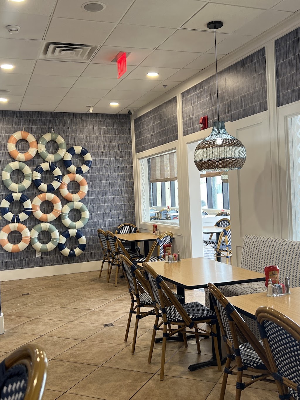 Slow Wake Coffee and Donuts | restaurant | 573 Santa Rosa Blvd, Fort Walton Beach, FL 32548, USA | 8502448686 OR +1 850-244-8686
