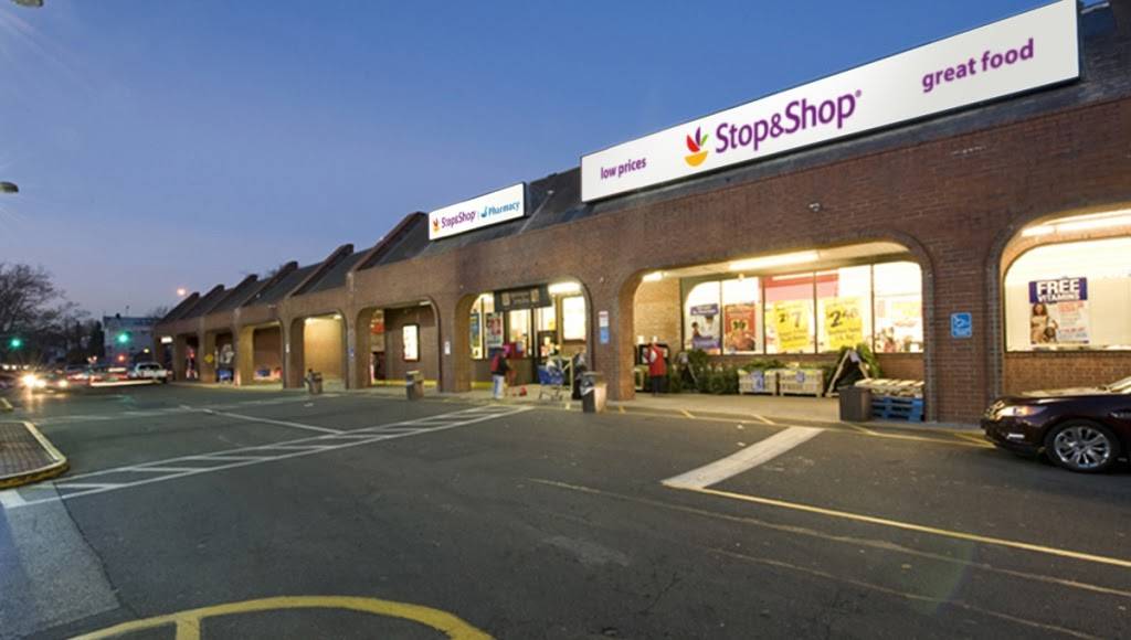 Clocktower Plaza | shopping mall | 92-10 Atlantic Ave, Ozone Park, NY 11416, USA | 2036355560 OR +1 203-635-5560