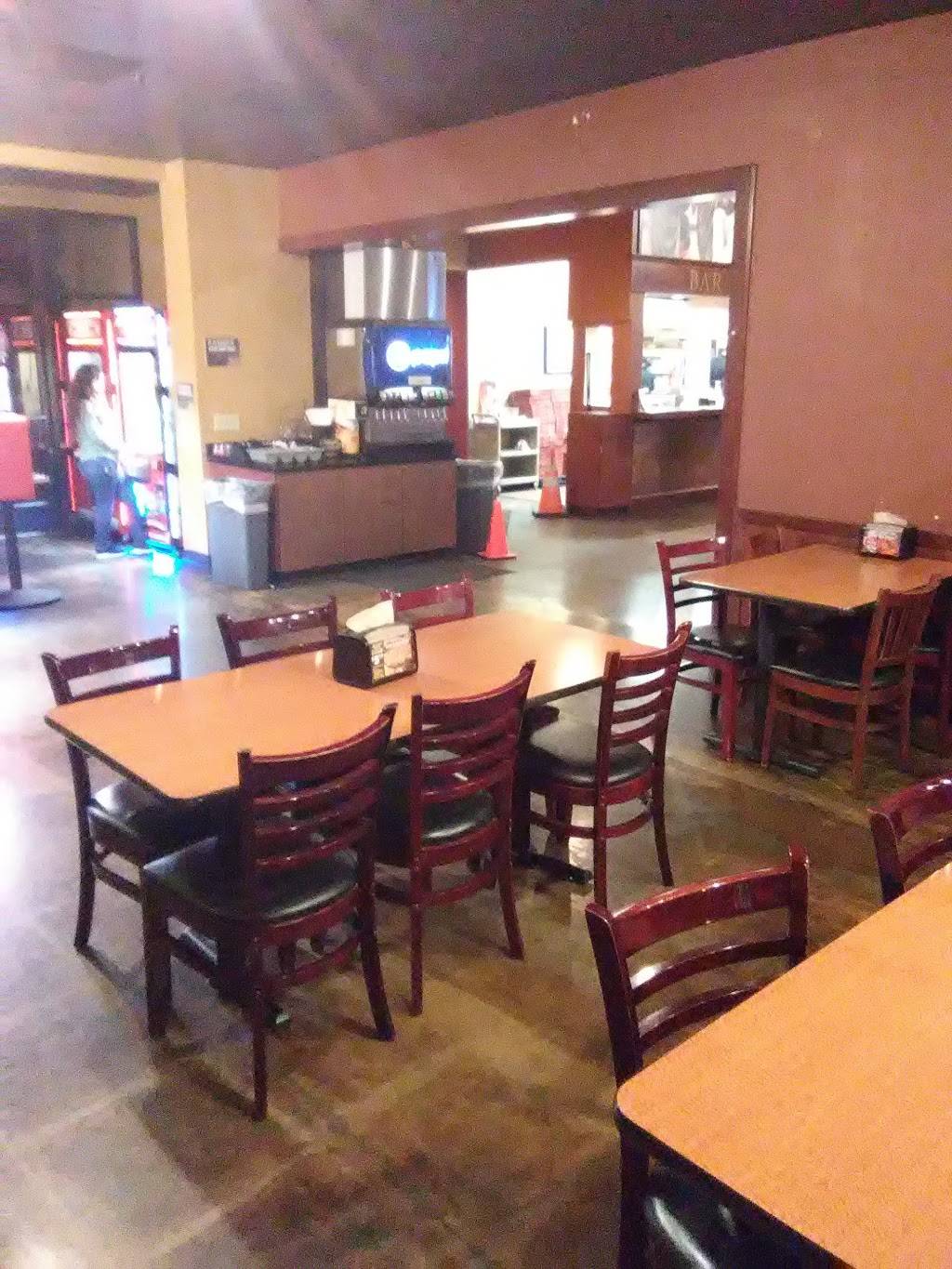 MenEd's Pizzeria 4124 S Mooney Blvd, Visalia, CA 93277, USA