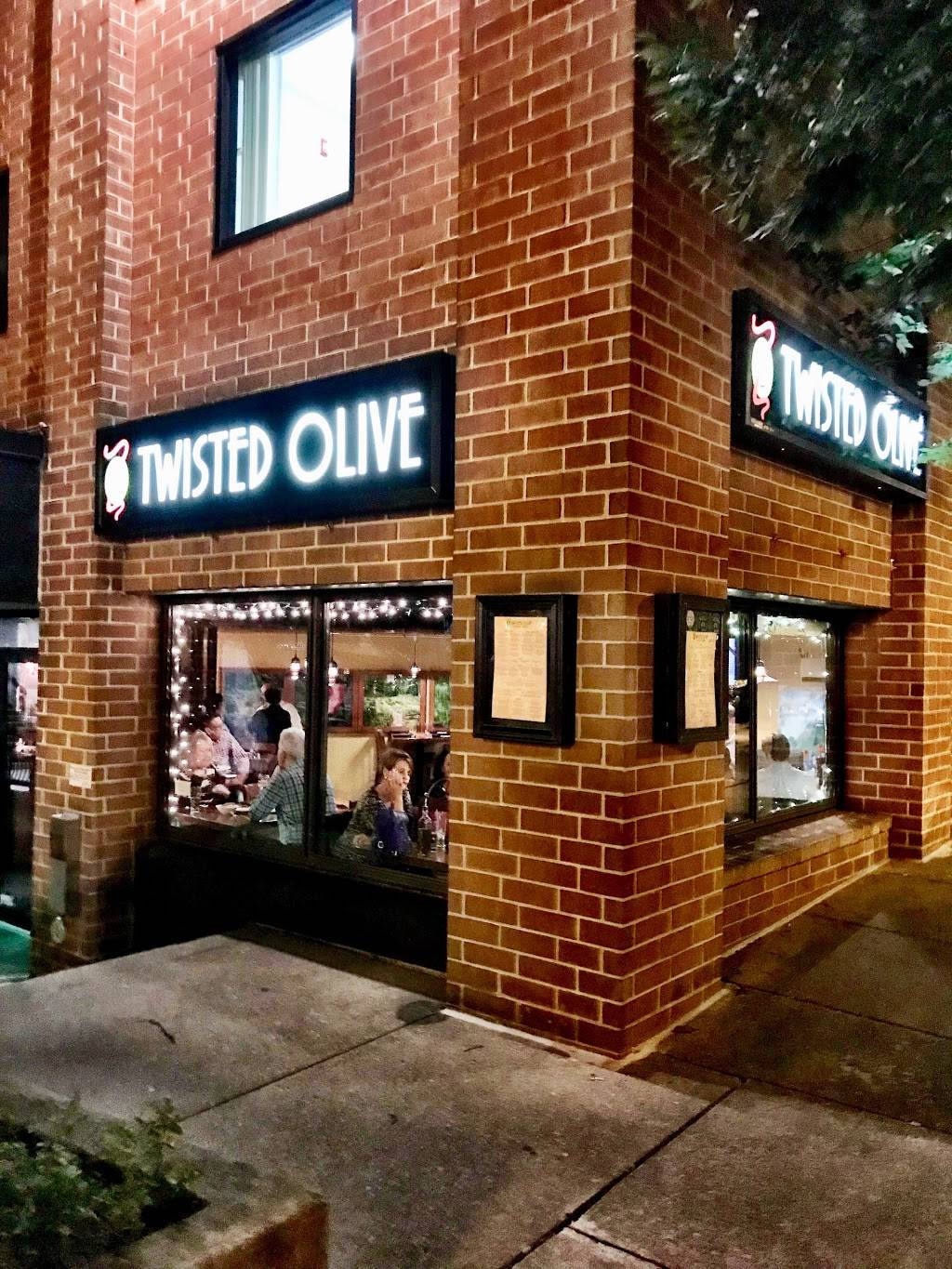 Twisted Olive | restaurant | 51 W Broad St, Bethlehem, PA 18018, USA | 6104191200 OR +1 610-419-1200