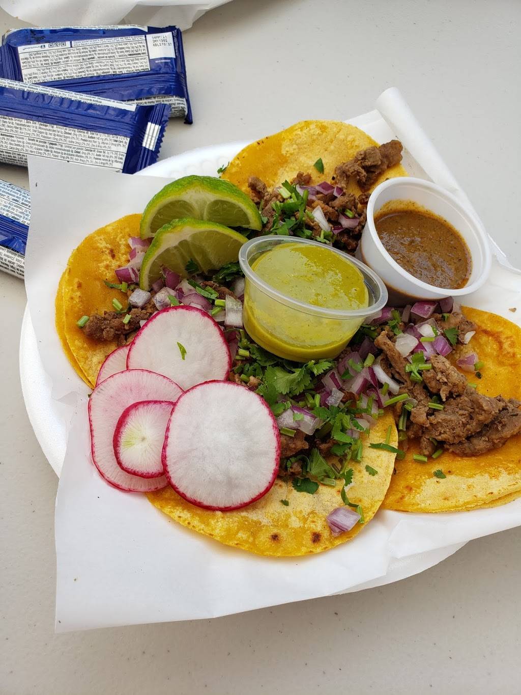 Chikali Mariscos Y Tacos | 600 N Court St, Visalia, CA 93291, USA