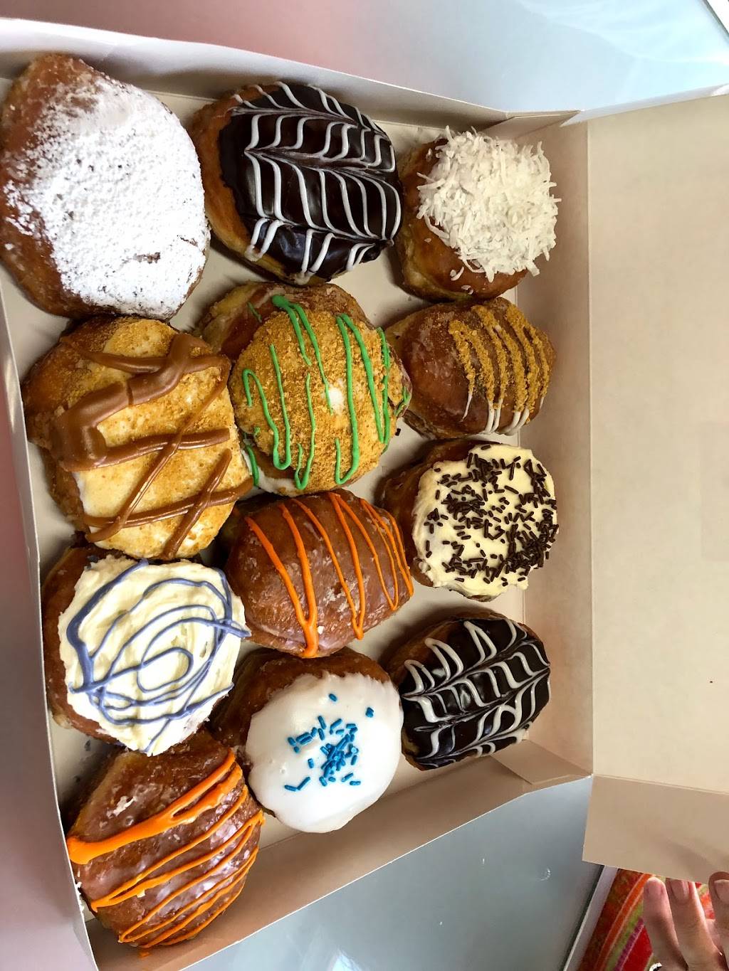 Julie Darling Donuts | bakery | 121 Frazier Ave, Chattanooga, TN 37405, USA | 4235913737 OR +1 423-591-3737