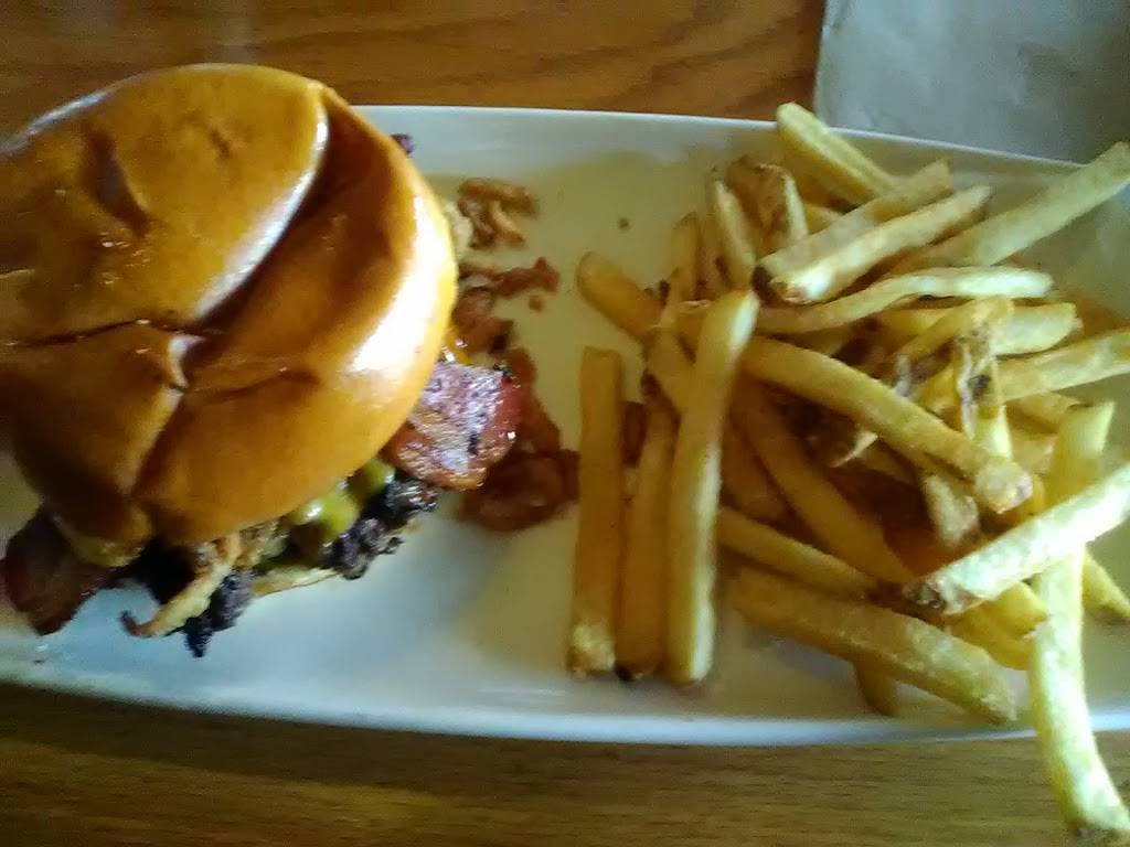 Applebees Grill + Bar | restaurant | 3067 W State St, Olean, NY 14760, USA | 7163722828 OR +1 716-372-2828