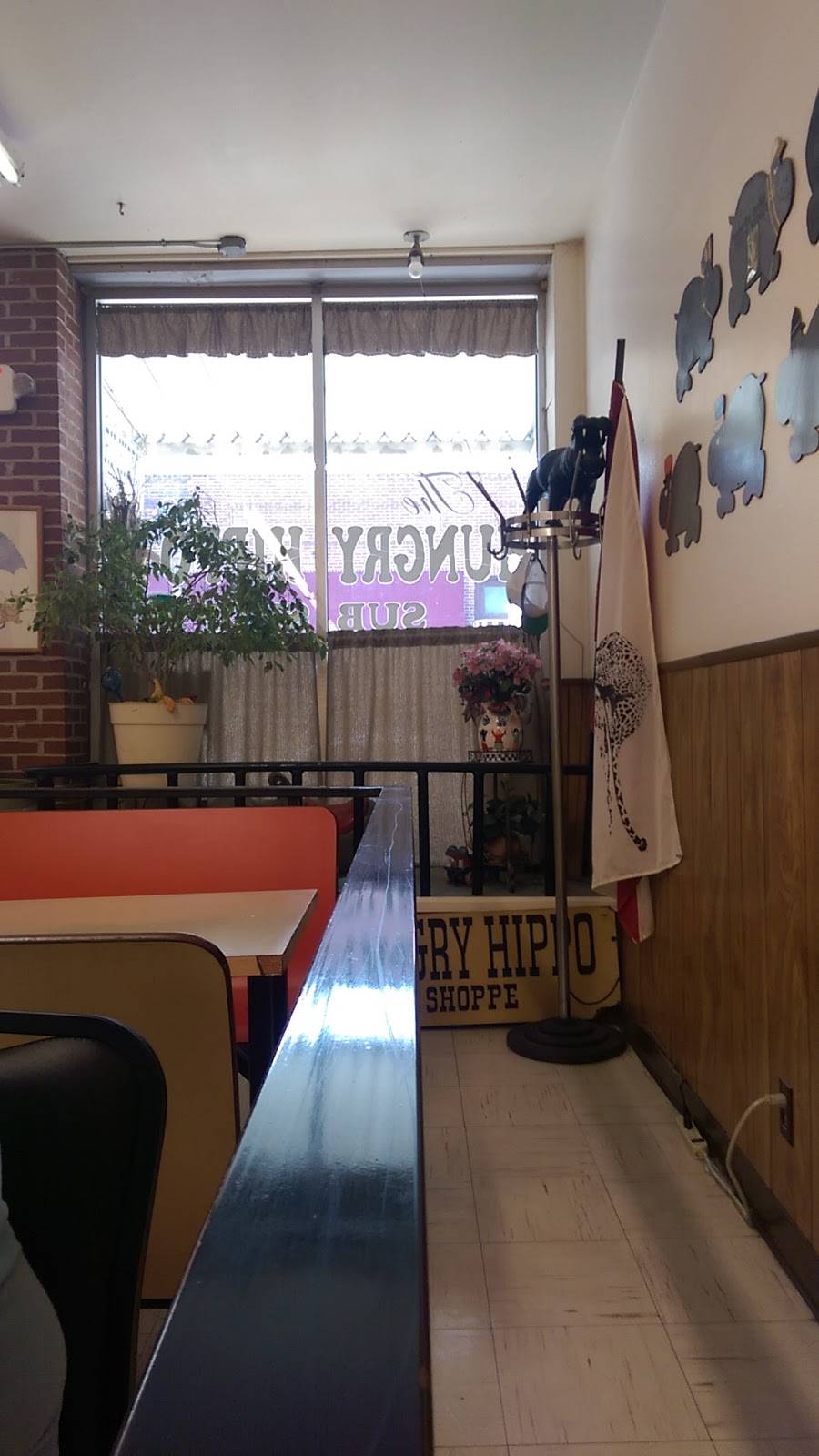 Hungry Hippo Sub Shop | meal takeaway | 112 N Commerce St, Gainesville, TX 76240, USA | 9406650025 OR +1 940-665-0025