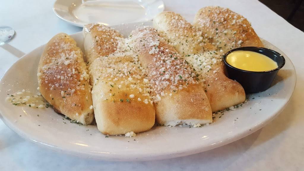 Zianos Italian Eatery Restaurant 10520 Maysville Rd, Fort Wayne, IN