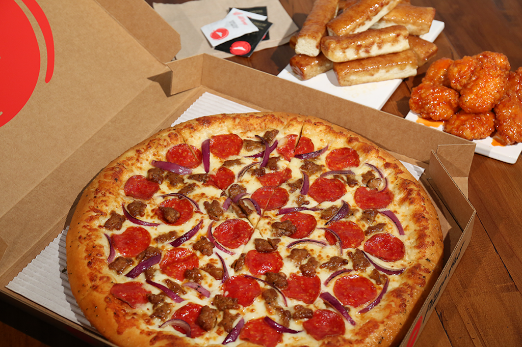 Pizza Hut | meal delivery | 344 S Meridian St, Valley Center, KS 67147, USA | 3167552313 OR +1 316-755-2313