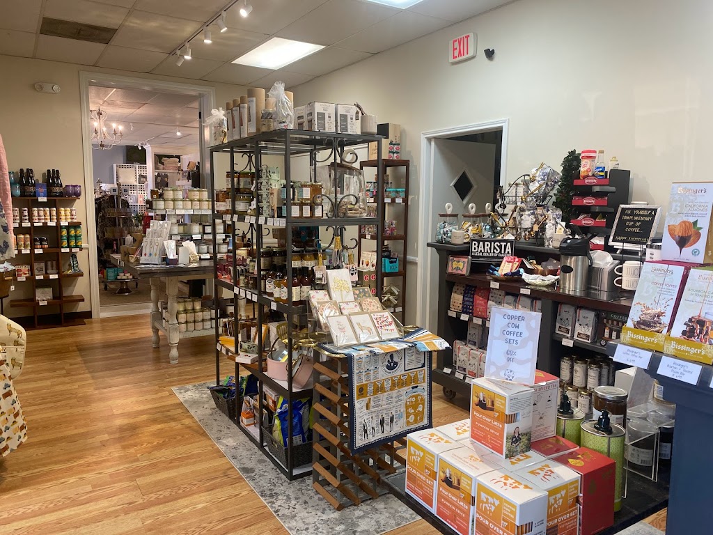 Boutique Dominique | meal takeaway | 216 Mystic Blvd, Houma, LA 70360, USA | 9852620301 OR +1 985-262-0301