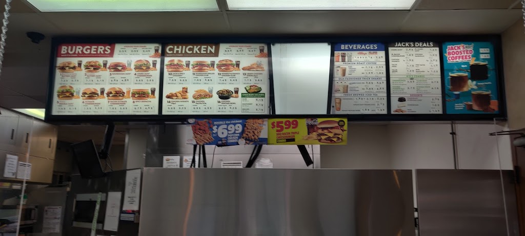 Jack in the Box | restaurant | 801 E Main St, Uvalde, TX 78801, USA | 8303339583 OR +1 830-333-9583