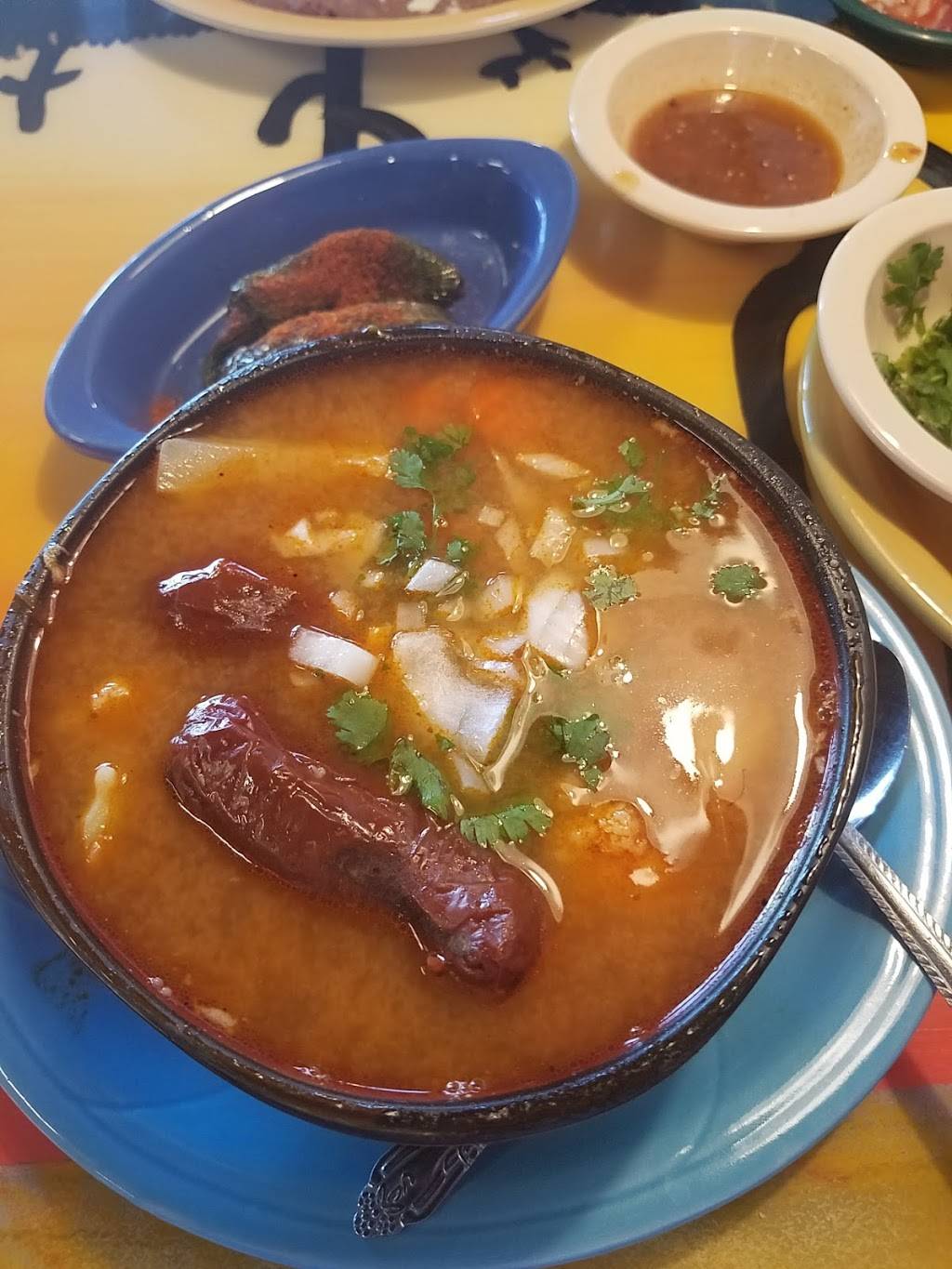 El Lobo Rojo | restaurant | 106 N Main St, De Soto, MO 63020, USA | 6363375509 OR +1 636-337-5509