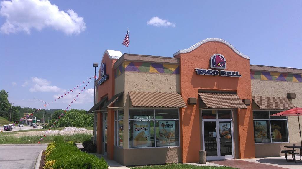 Taco Bell | meal takeaway | 1475 W E Main St, Livingston, TN 38570, USA | 9318236622 OR +1 931-823-6622