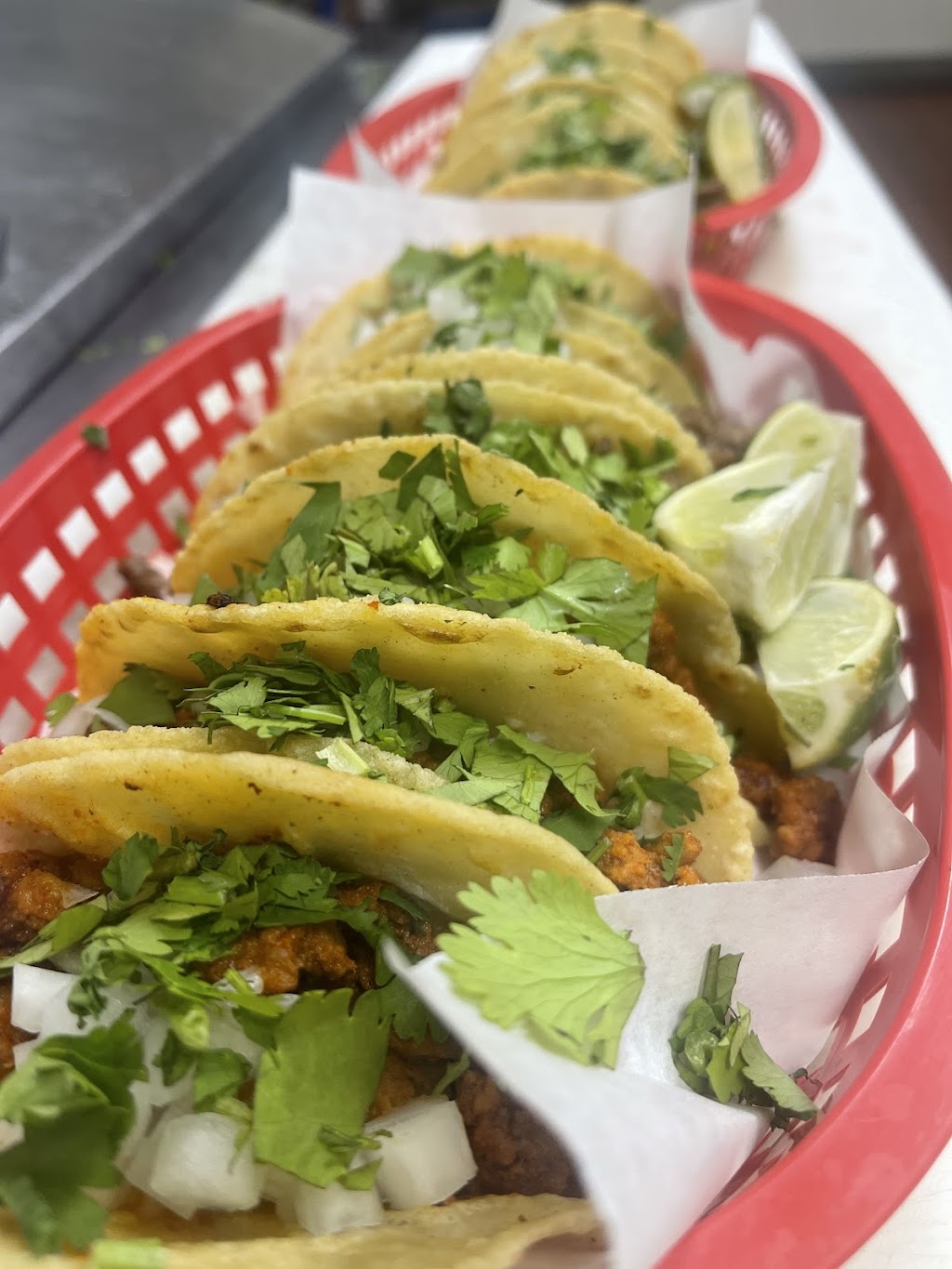 El Pueblo Mexican restaurant | restaurant | 507 3rd St, Chattanooga, OK 73528, USA | 5808757000 OR +1 580-875-7000