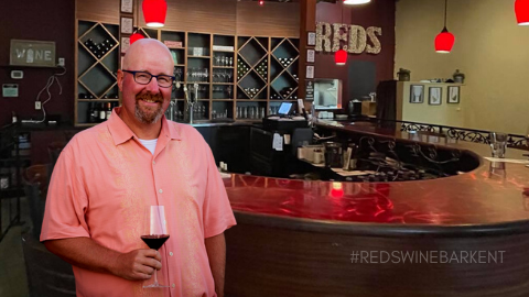Reds Wine Bar and Craft Beers | restaurant | 321 Ramsay Way Suite 110, Kent, WA 98032, USA | 2532467341 OR +1 253-246-7341