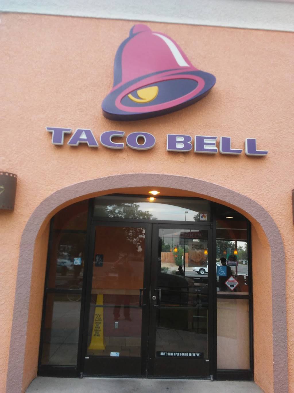 Taco Bell | meal takeaway | 4015 W Clinton Ave, Fresno, CA 93722, USA | 5592761185 OR +1 559-276-1185