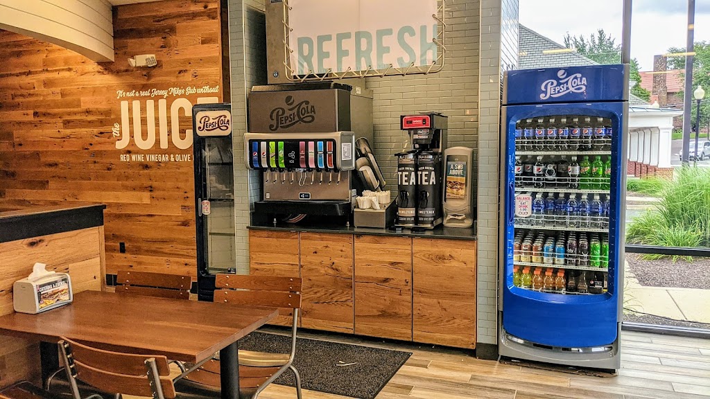 Jersey Mikes Subs | restaurant | 710 Hopmeadow St, Simsbury, CT 06070, USA | 8602644484 OR +1 860-264-4484