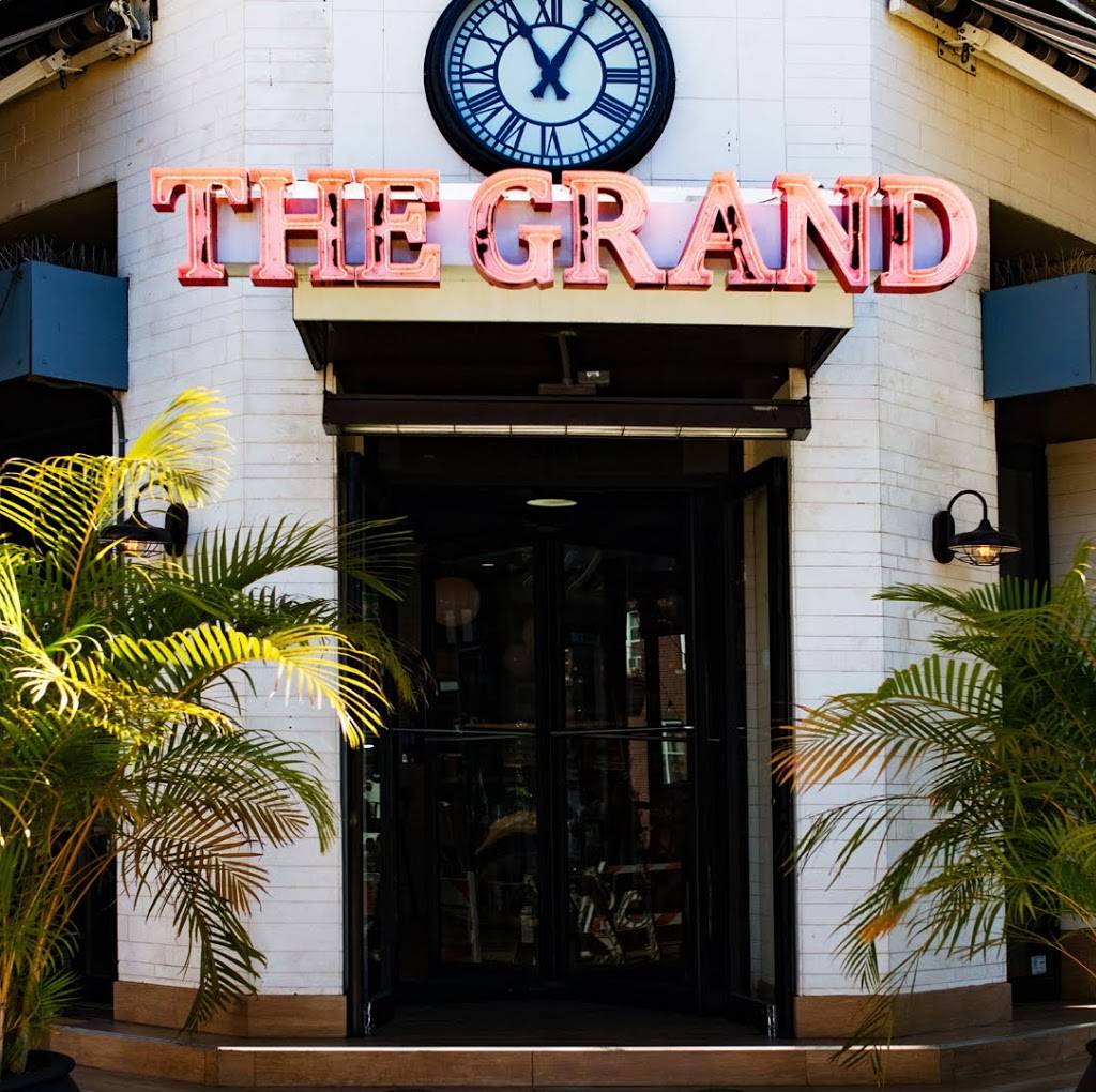The Grand | restaurant | 37-01 30th Ave, Astoria, NY 11103, USA | 7188061504 OR +1 718-806-1504