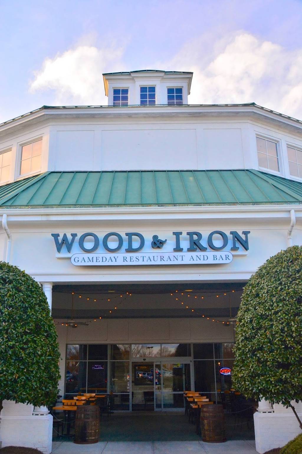 Wood and Iron | Game Day Restaurant and Bar | 11400 W Huguenot Rd #109 ...