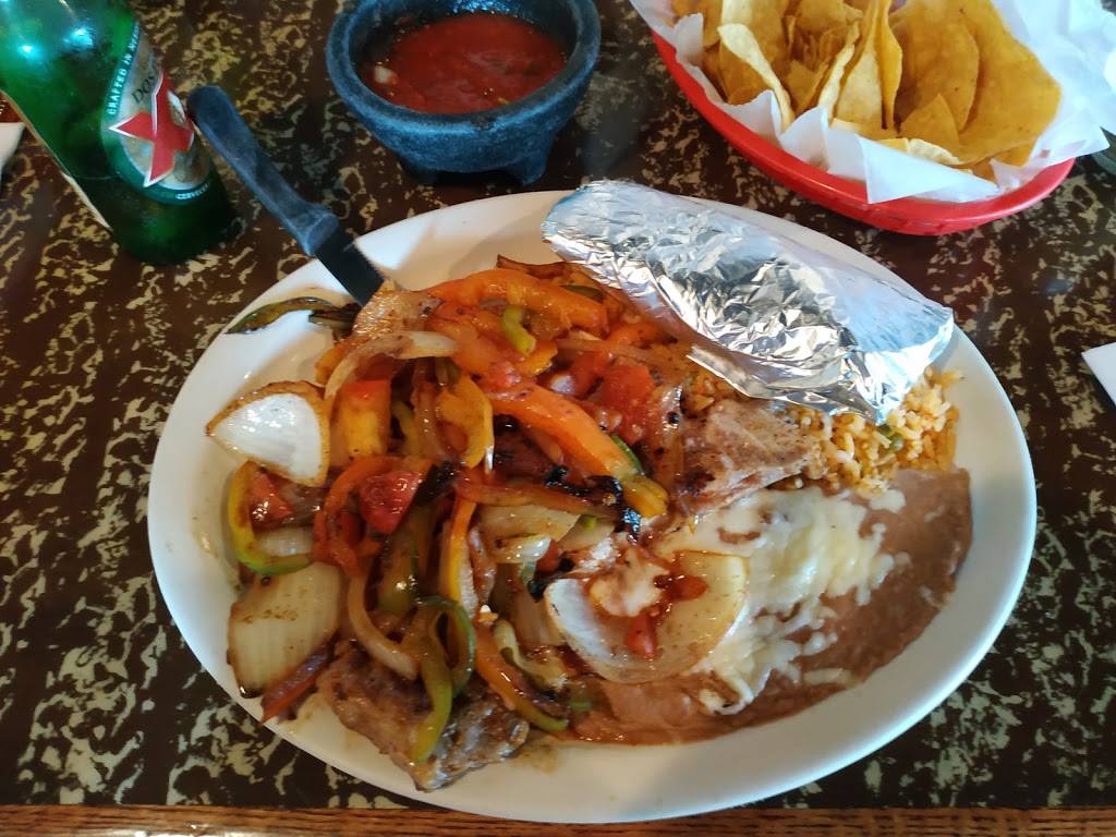 El Rodeo | restaurant | 1310 NW 118th St, Clive, IA 50325, USA | 5154402210 OR +1 515-440-2210