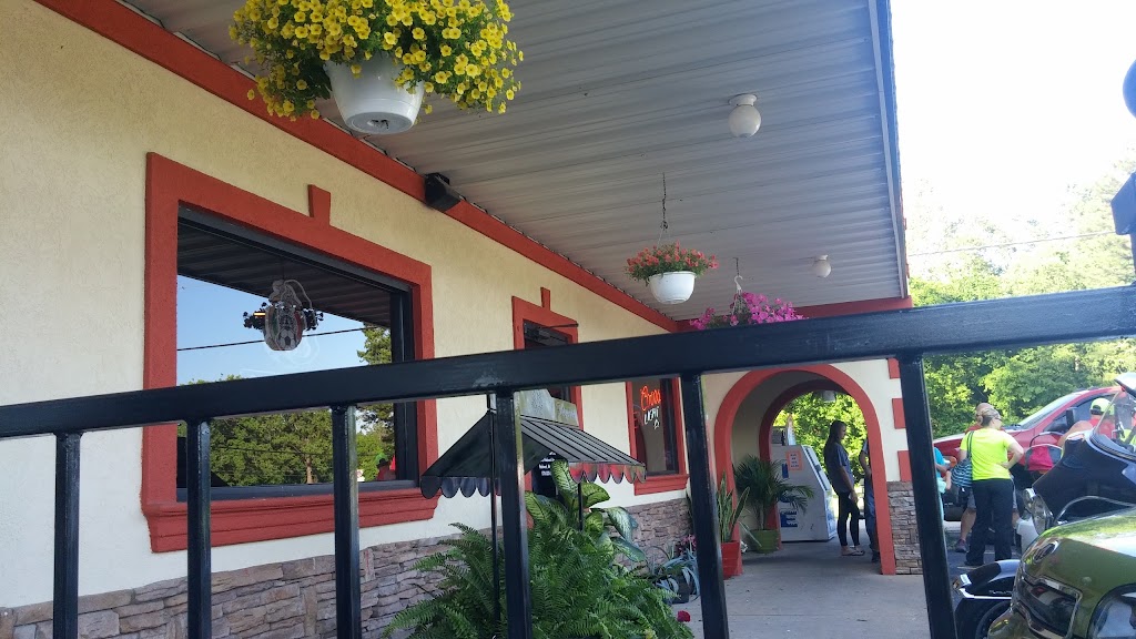Tequilas Mexican Restaurant | restaurant | 216 E Piedmont Ave, Piedmont, MO 63957, USA | 5732232075 OR +1 573-223-2075