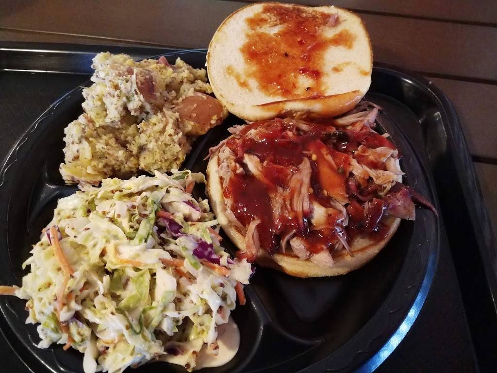 Smoke-n-hot BBQ | restaurant | 2363 Albert P Brewer Hwy b, Anniston, AL 36201, USA | 2563101372 OR +1 256-310-1372
