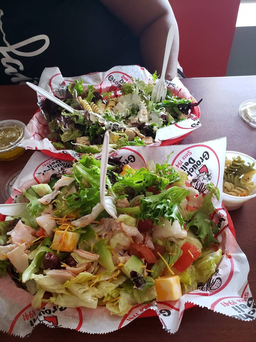 Grouchos Deli | restaurant | 216 University Pkwy, Aiken, SC 29801, USA | 8035071856 OR +1 803-507-1856
