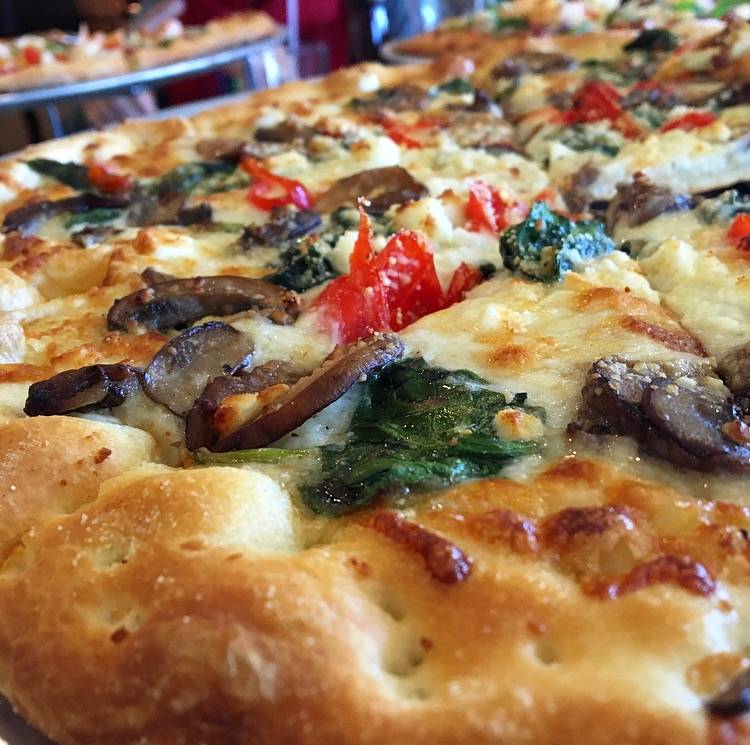 LA Pizza Mia | restaurant | 616 S Lewis St, New Iberia, LA 70560, USA | 3373594999 OR +1 337-359-4999