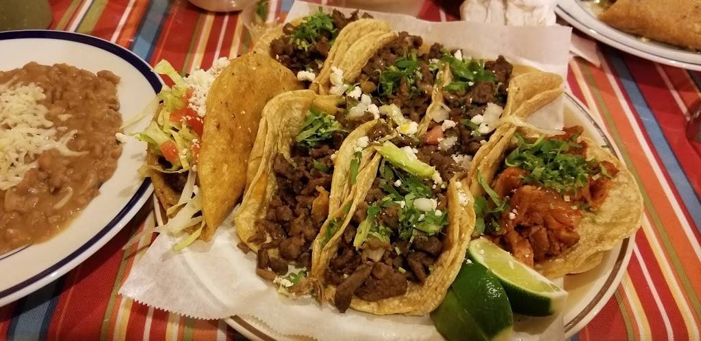 Juquilita Tacos | restaurant | 18 W State St, North Aurora, IL 60542, USA | 6302643220 OR +1 630-264-3220