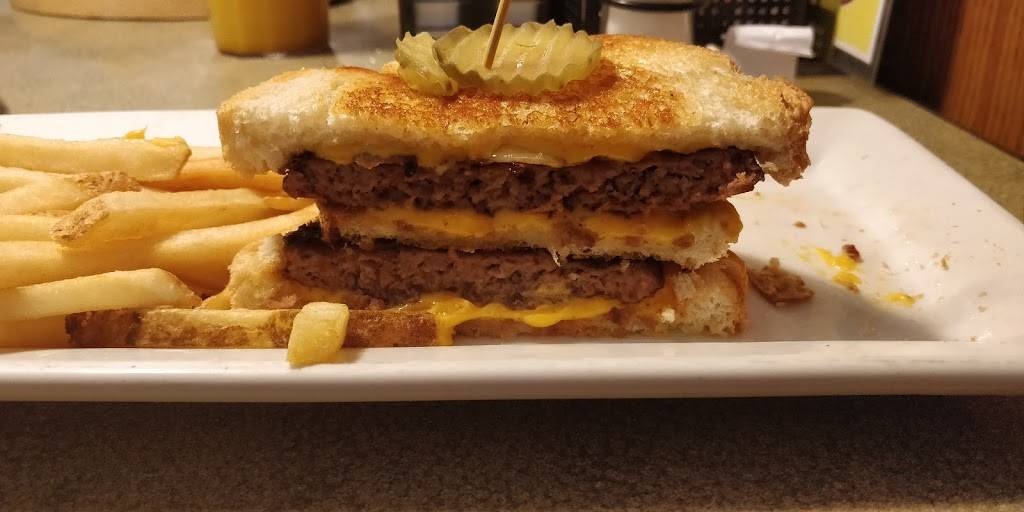 Perkins Restaurant & Bakery | restaurant | 4335 Tamiami Trail E, Naples, FL 34112, USA | 2397758200 OR +1 239-775-8200