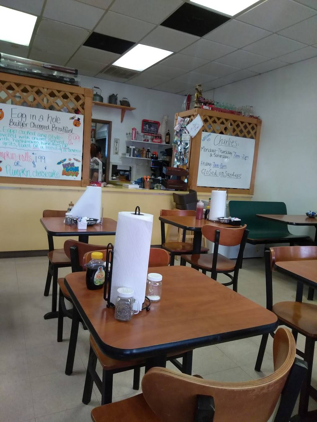 Charlie's Family Restaurants 2614 Lakeland Hills Blvd 8, Lakeland